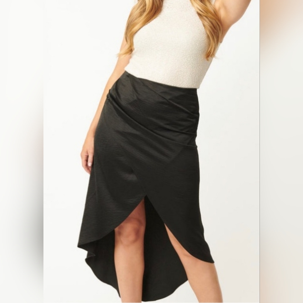 Black Tulip Skirt, Hi-Low/Asymmetrical, Size Large NWT - Picture 12 of 12